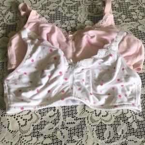 Loving Moments SZ 36D  2 Nursing Bras (B9)